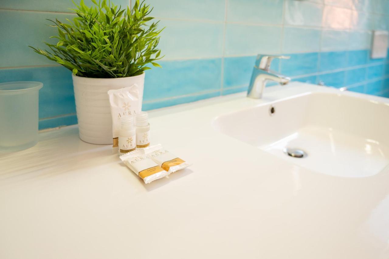 Luxury Savona Cruises At 1 Min Wifi - Free Park Apartment ภายนอก รูปภาพ